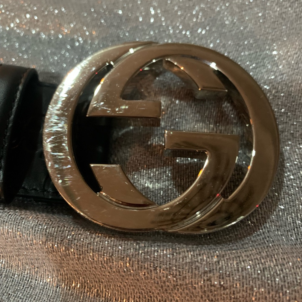 Gucci Black Leather Belt with Silver Logo Buckle - Picture 10 of 13